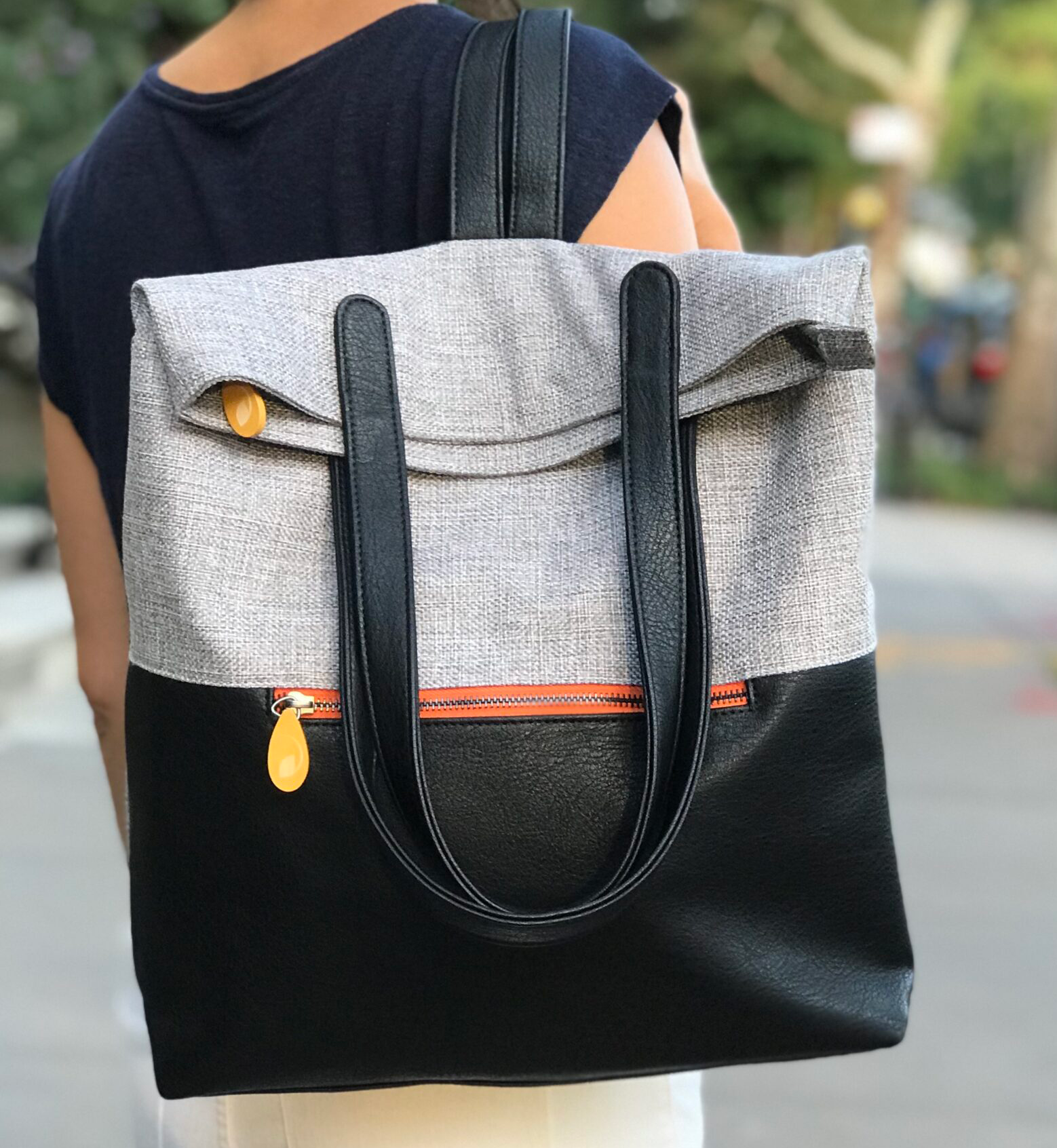 Greenpoint Convertible Backpack Tote | Luggage Sleeve | LuxaTote