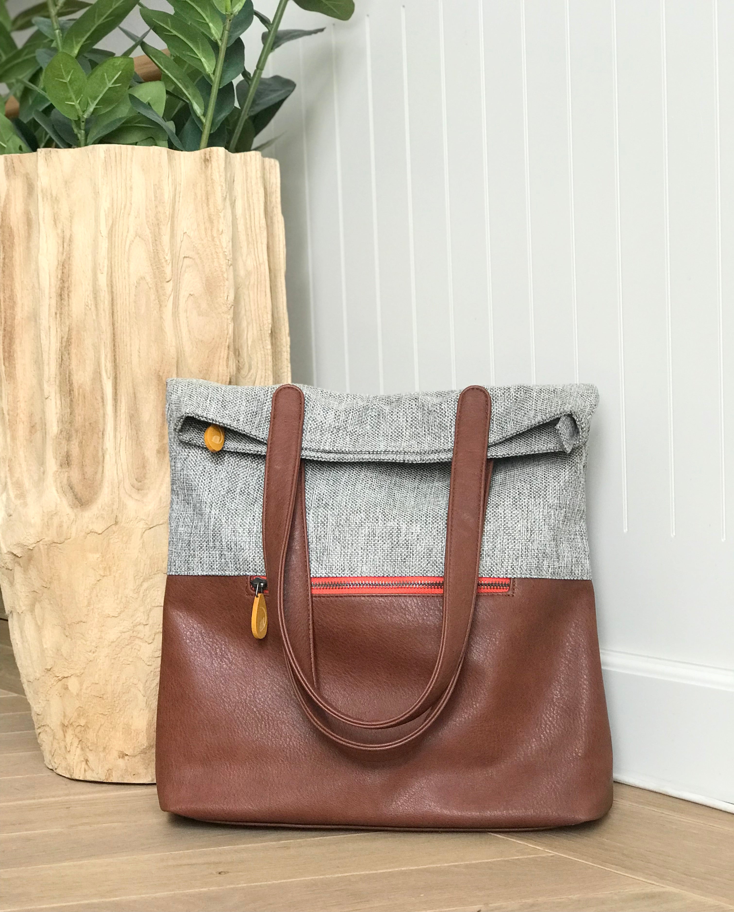 Greenpoint Convertible Backpack Tote | Luggage Sleeve | LuxaTote